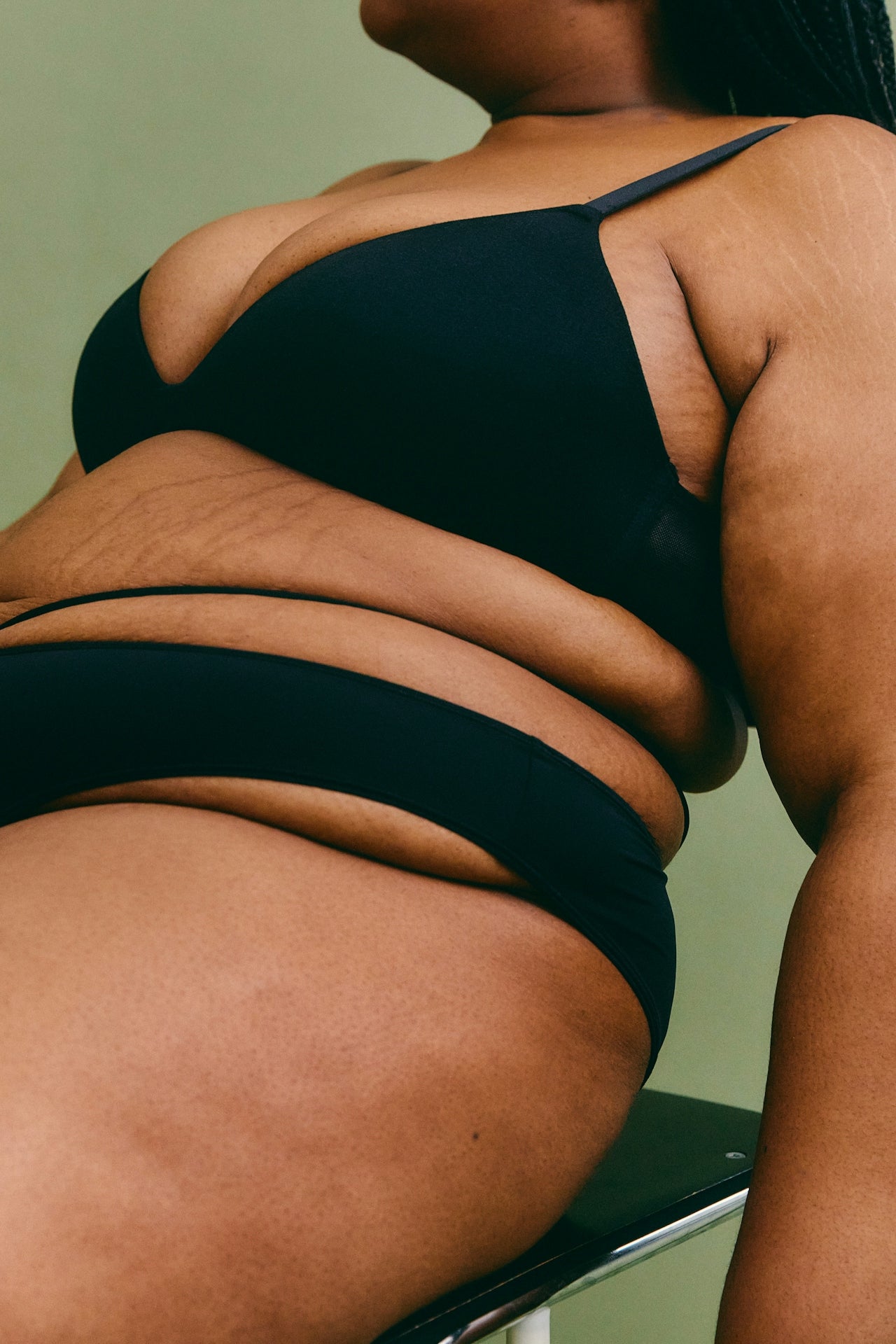 Can Plus-Size Women Wear Waist Beads?