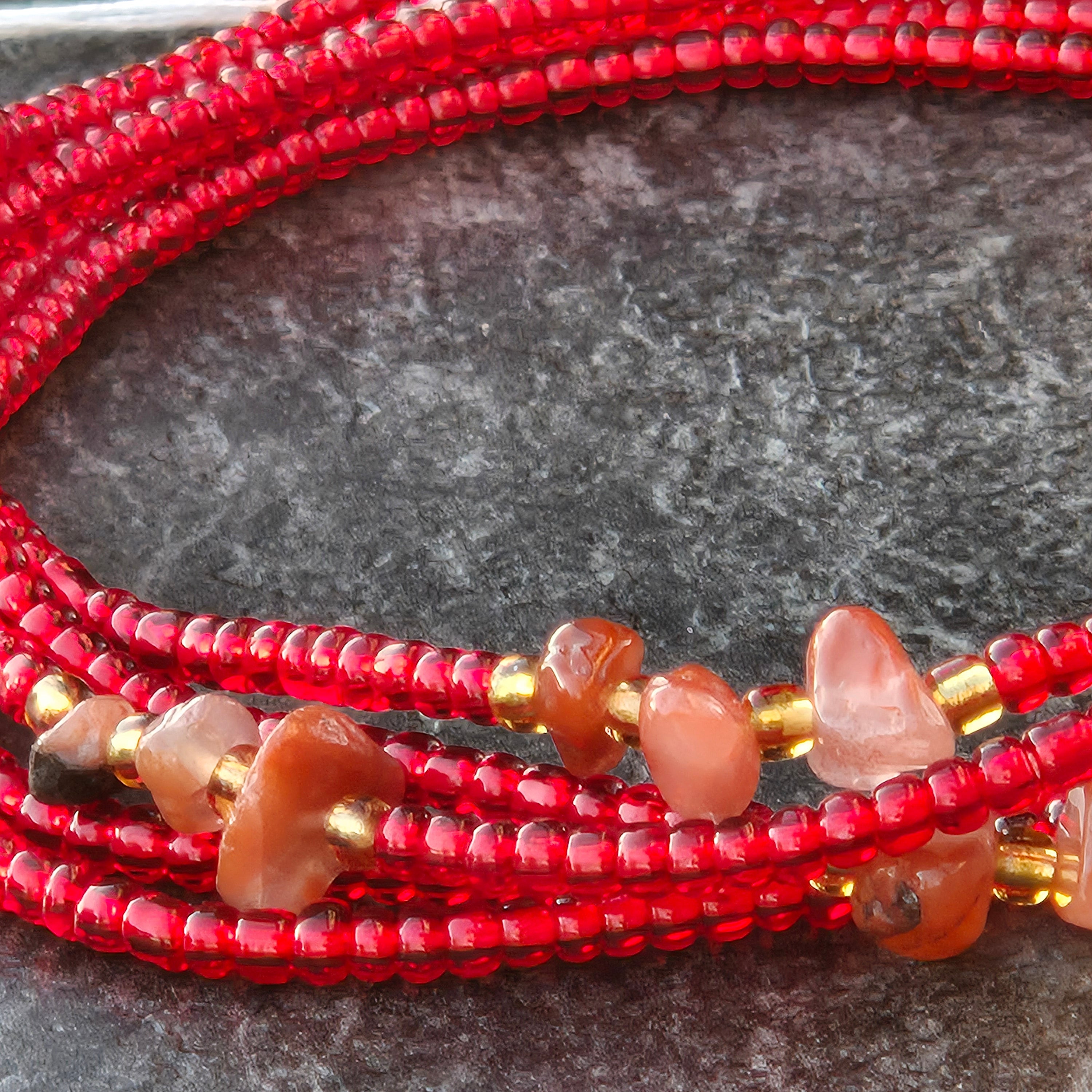 Het Ontwaken: Rode Agaat Waistbeads