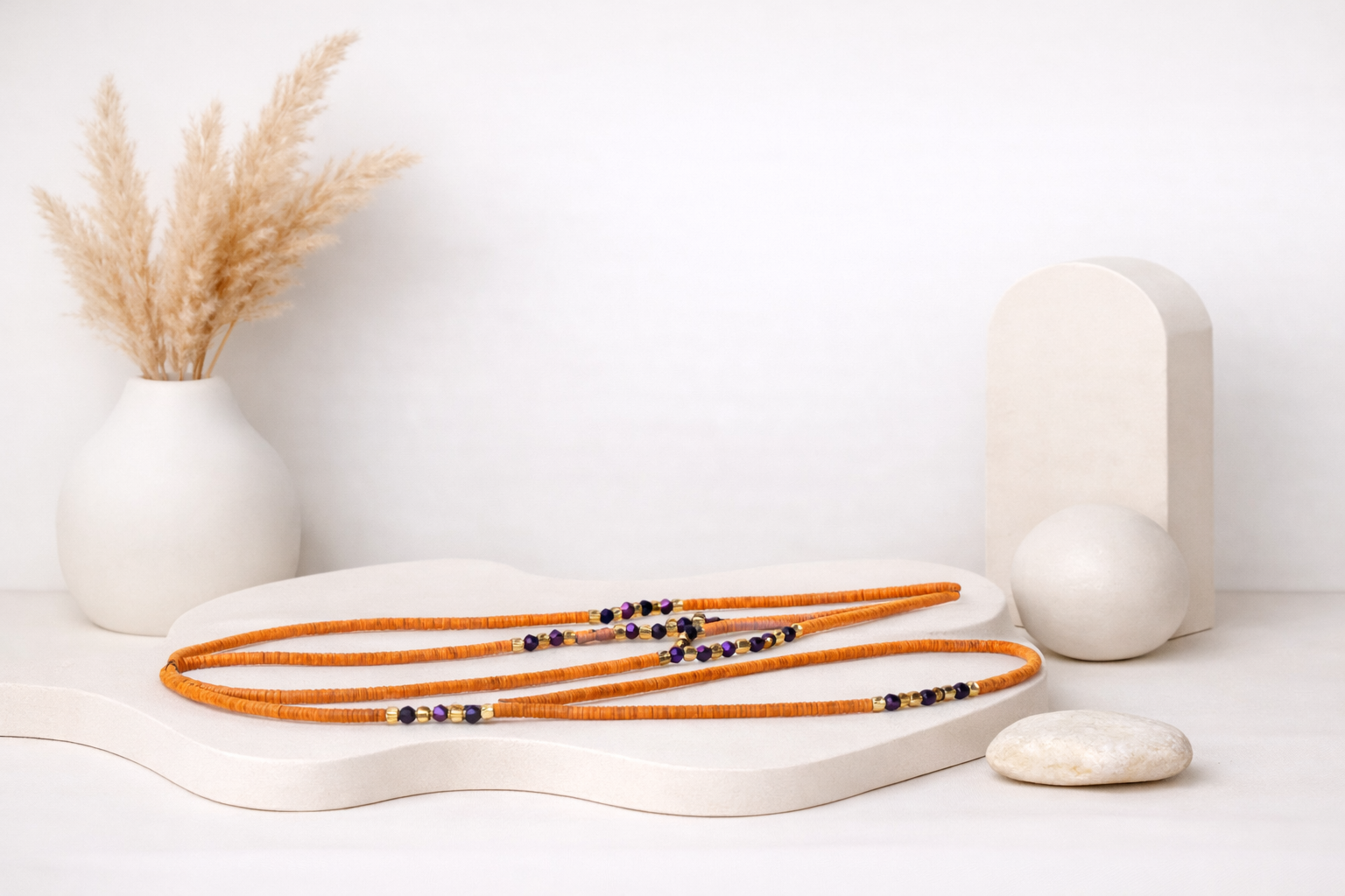 Geankerd in Waardigheid Waistbeads Collectie