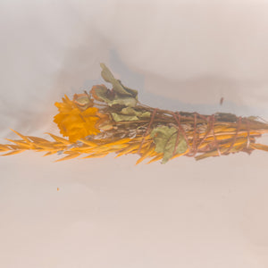 Friendship &  Happiness Flower Bundle With Dragon's blood & Lavender